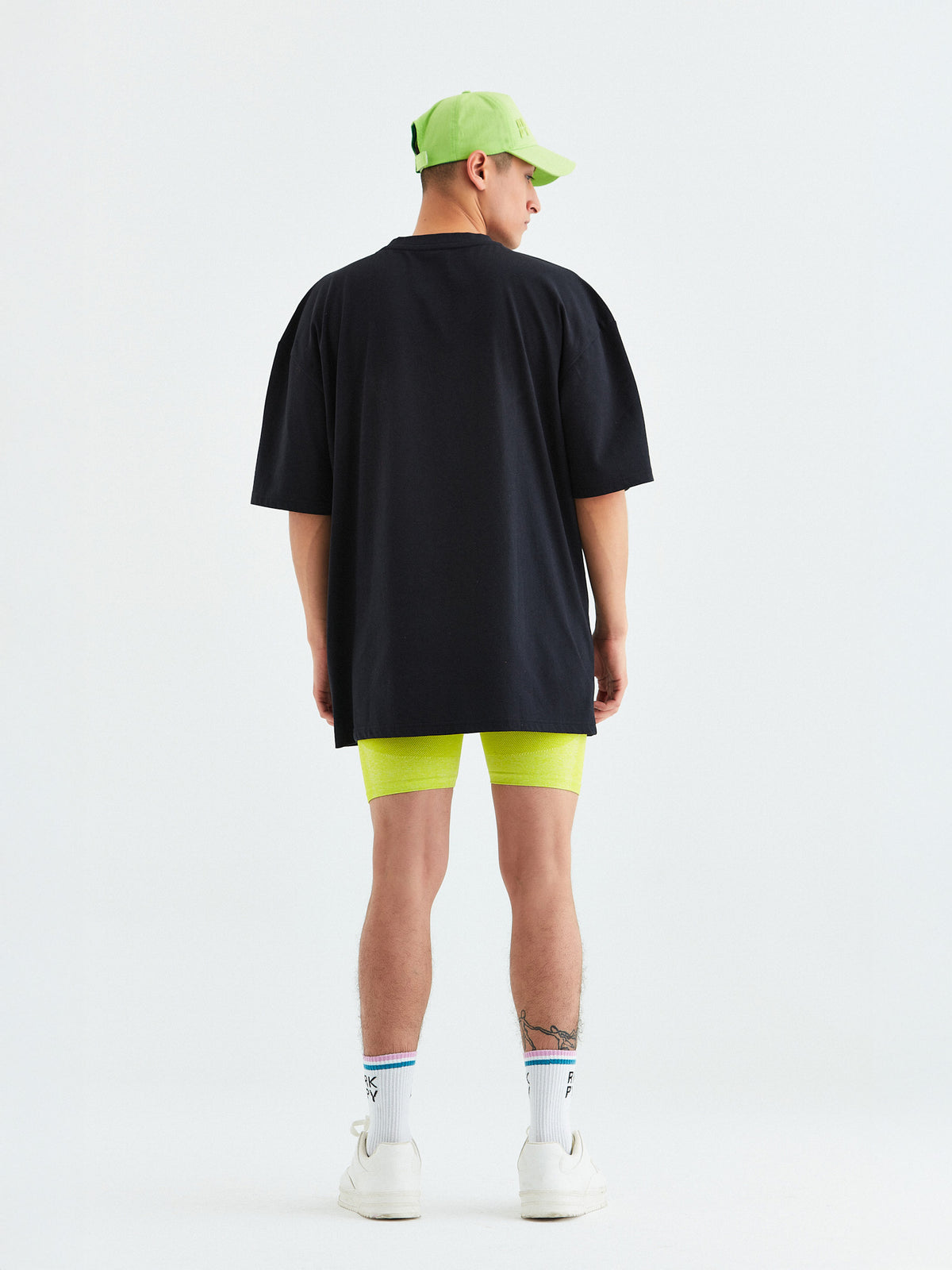 Oversize T-Shirt Unisex Silver in Schwarz