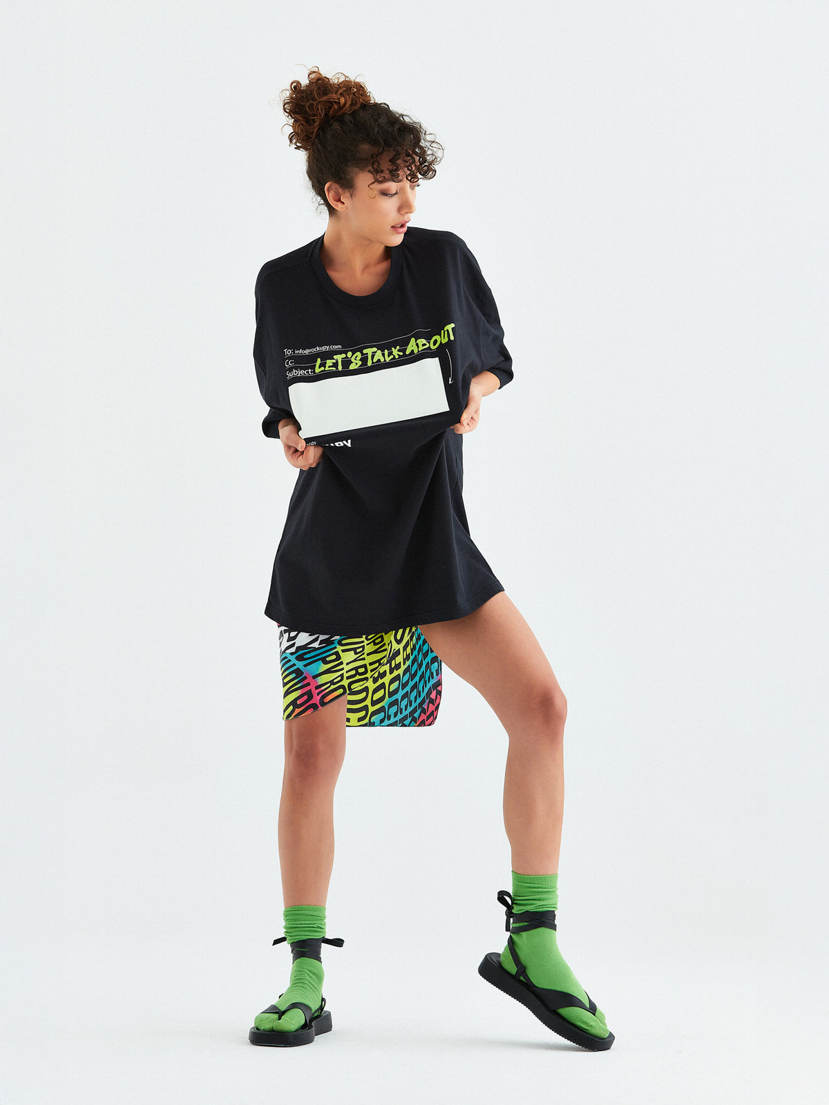Oversize T-Shirt Unisex Silver in Schwarz