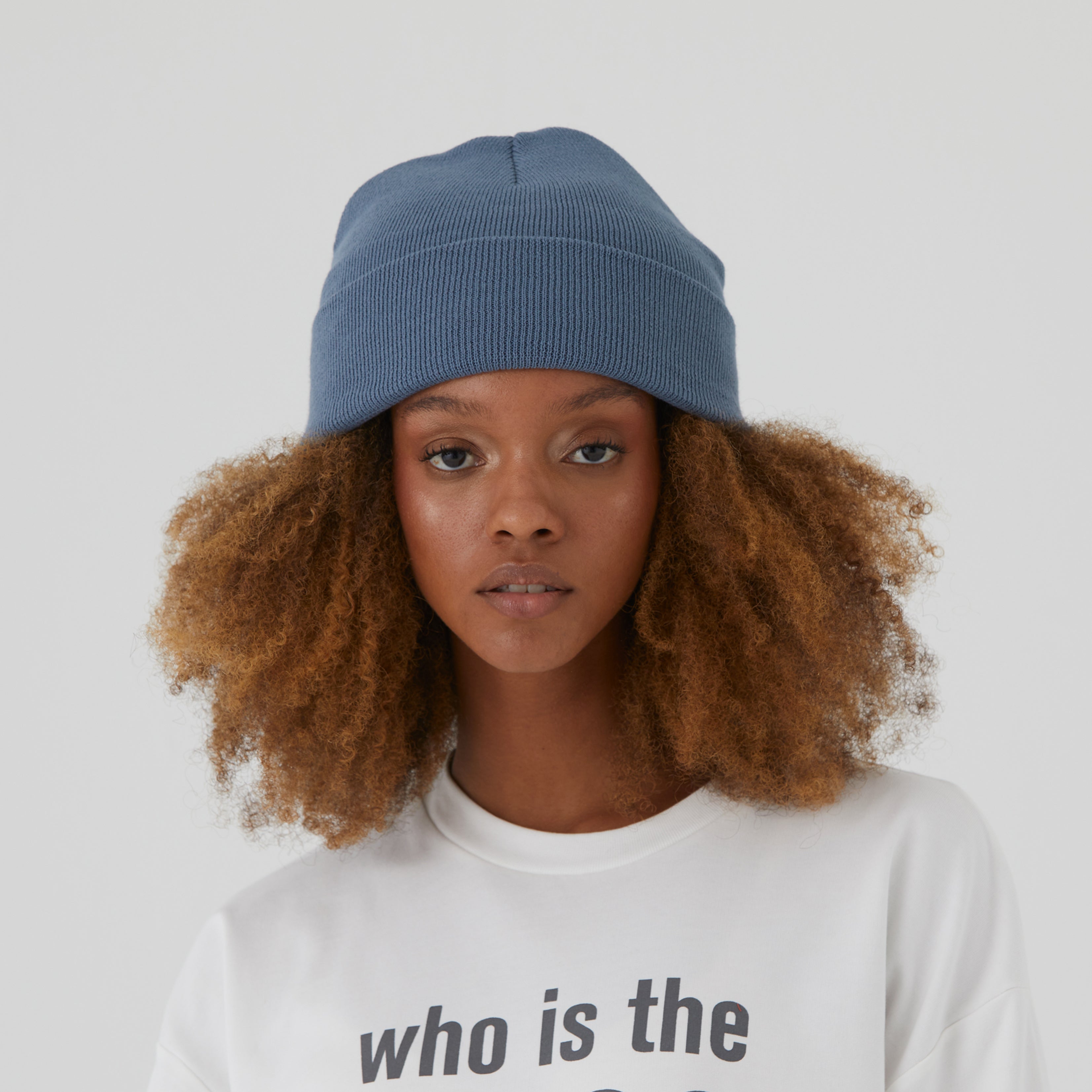 Beanie Unisex in Ashleigh Blau