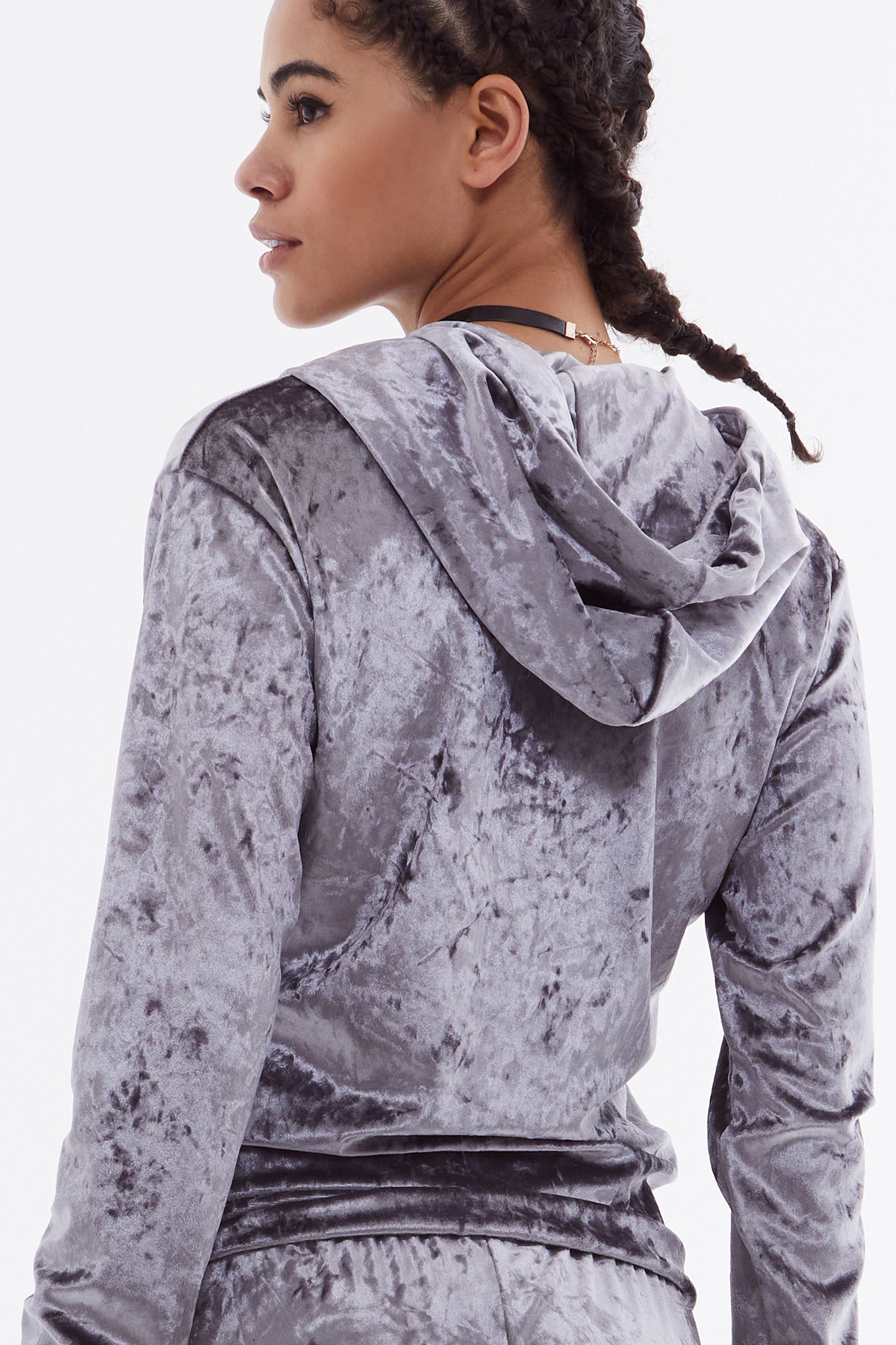 Kapuzen-Sweatshirt aus Samt für Damen in Metallic Grau